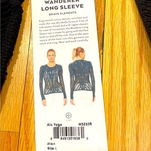 Alo Yoga Wanderer Long Sleeve